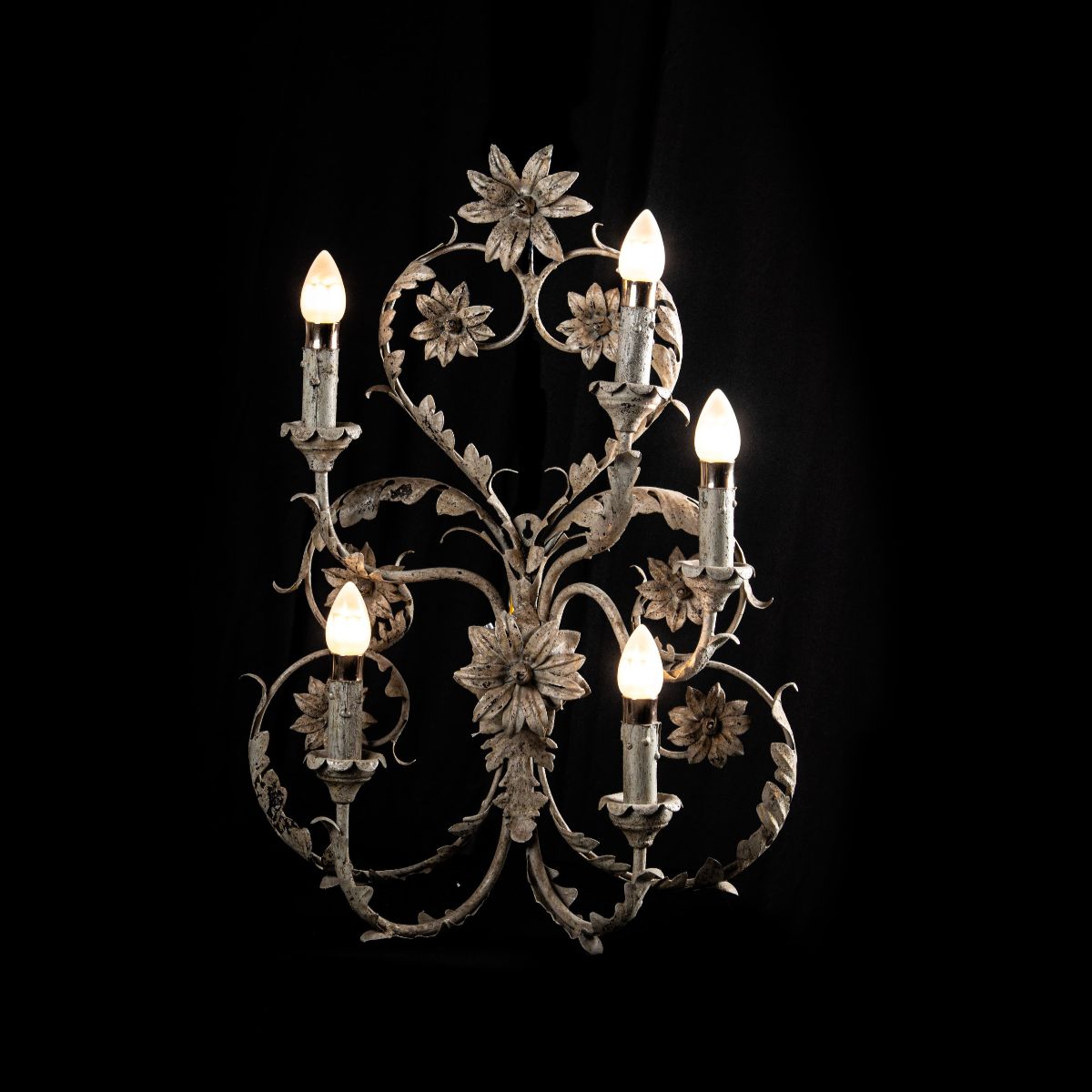 The Fleur de Minuit