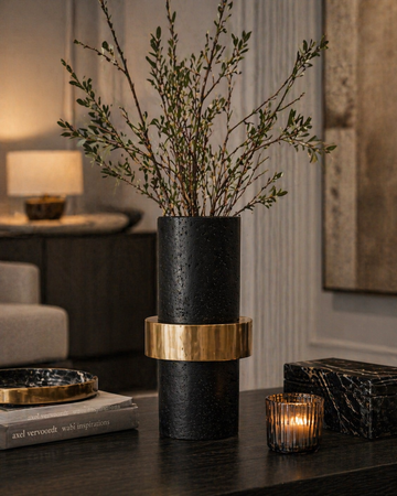 Noir Halo Vase